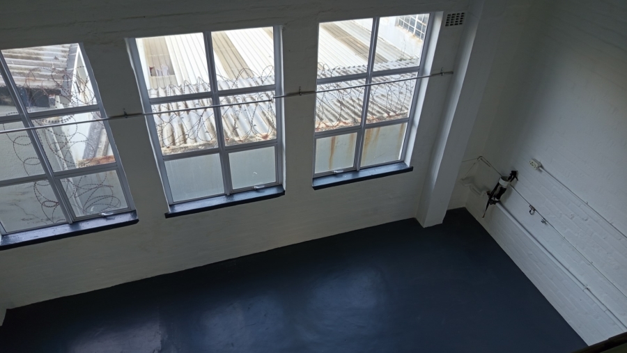 To Let Commercial Property for Rent in Maitland Western Cape